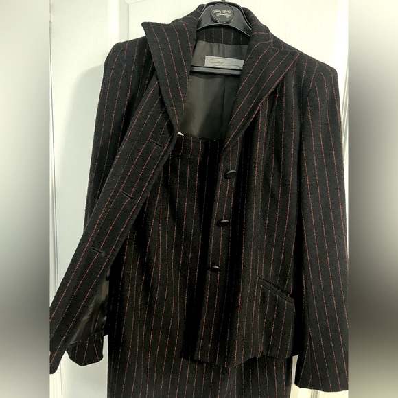 Jacket and skirt set red and black striped - Picture 3 of 3